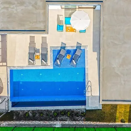 Ortac 3 Doga Icerisinde, Korunakli Villa *