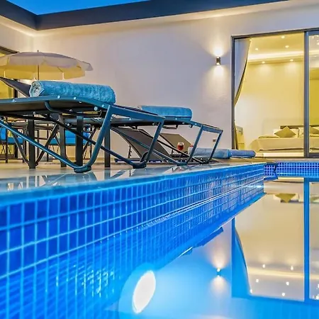 Villa Ortaç 3 Doğa Içerisinde, Korunaklı *