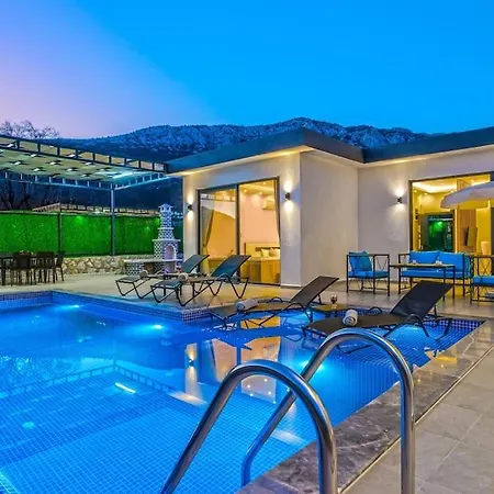 Ortac 3 Doga Icerisinde, Korunakli Villa *