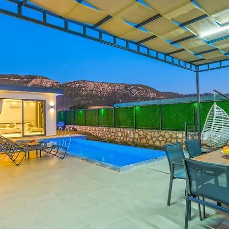 Ortac 3 Doga Icerisinde, Korunakli Kaş