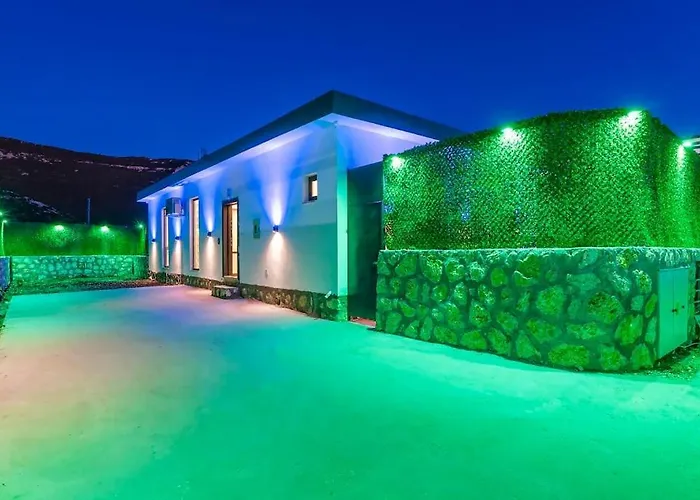 Villa Ortac 3 Doga Icerisinde, Korunakli