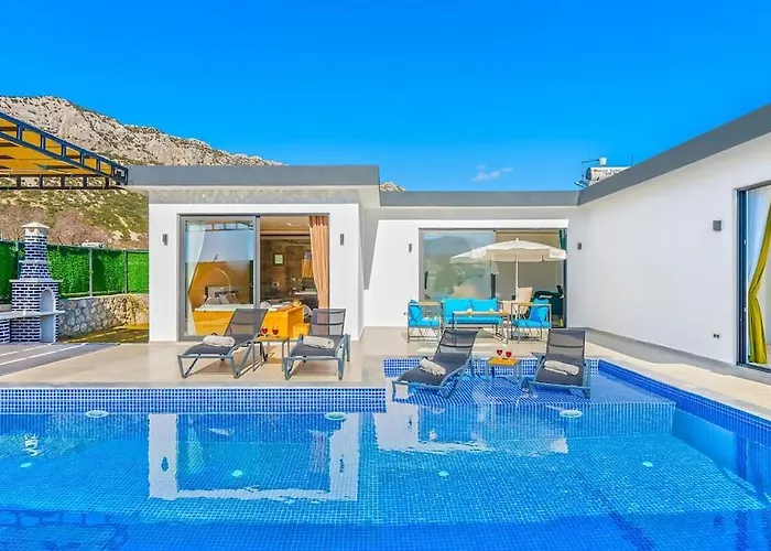 Ortac 3 Doga Icerisinde, Korunakli Villa